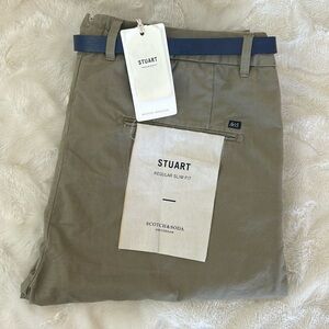 BNWT Men’s Scotch & Soda Stuart Regular Slim Fit Khakis with Belt 33 x 32
